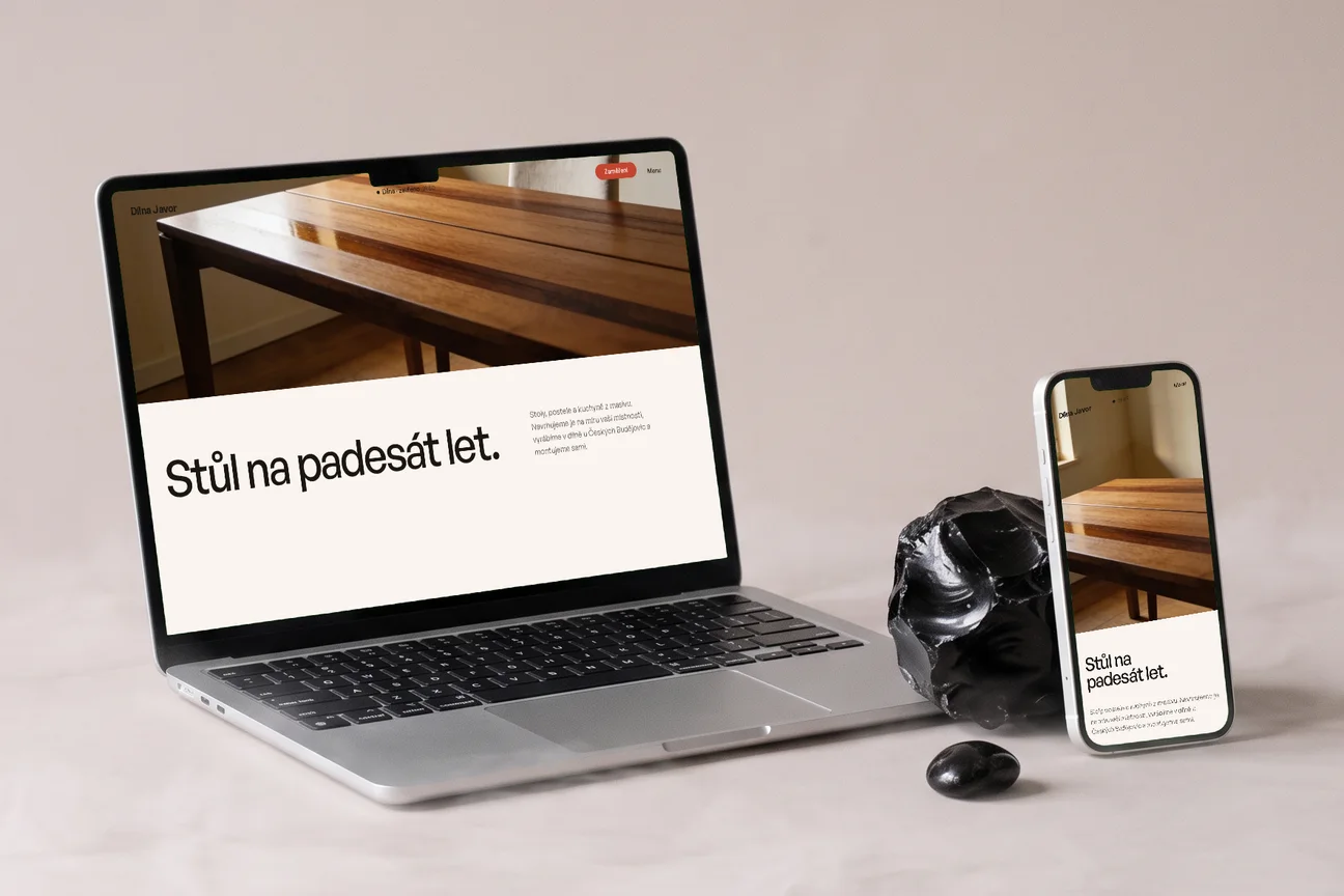 Web Dílna Javor na notebooku a telefonu, ukázka